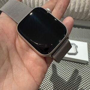 Apple Series 7 Starlight aluminum case 45MM
